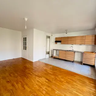 Tres bel appartement rez--de-jardin, terrasse orienté Ouest