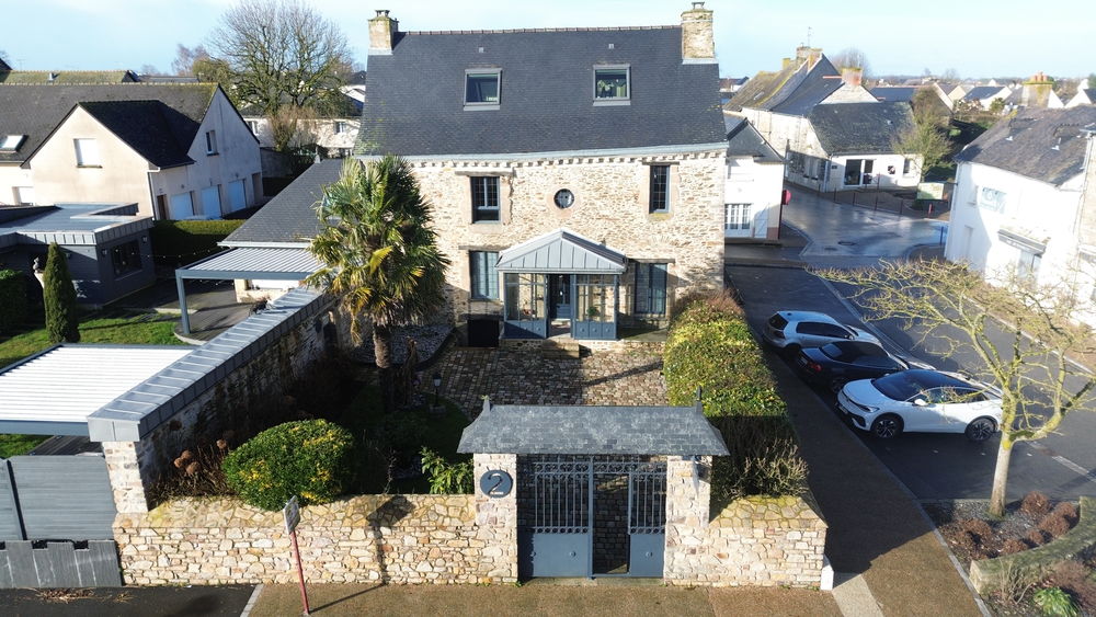 Maison de maître XVIIème siècle 225? 7 pièces
