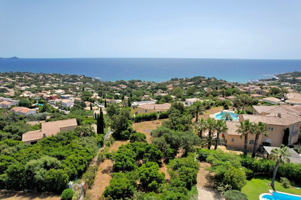 Villa vue mer + 1 terrain vue mer 2094 m2 constructible