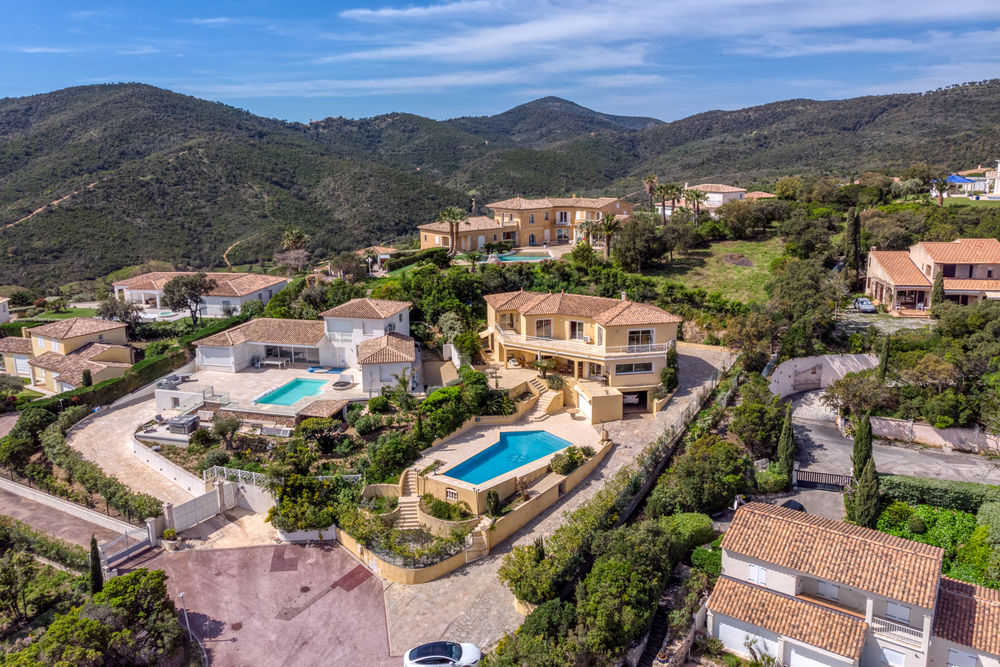 Villa vue mer + 1 terrain vue mer 2094 m2 constructible