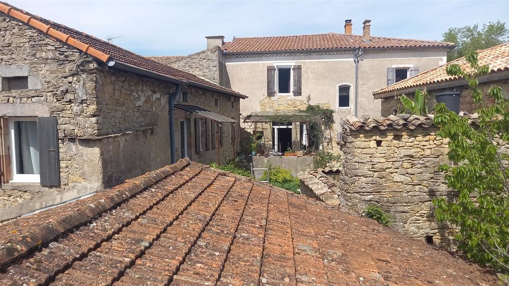 Corps de Ferme avec studio Indépendant Proche Aubenas
