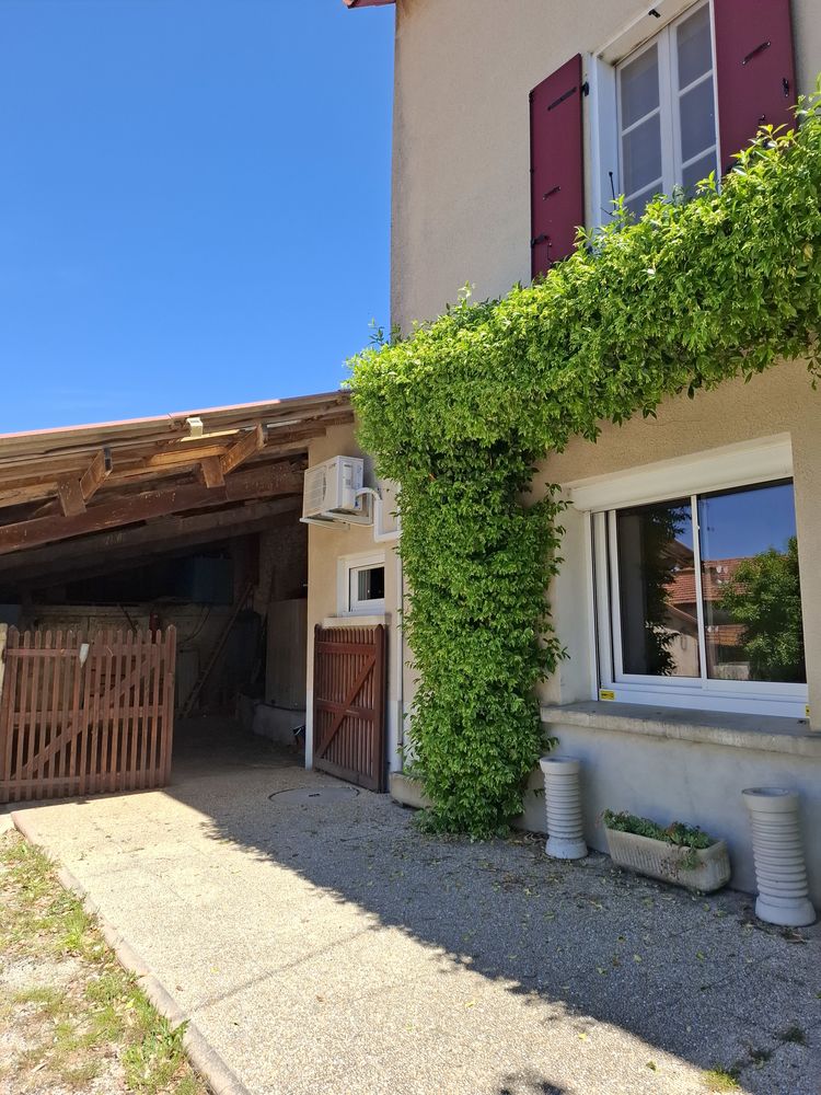 Joli corps de ferme situé au pied du Vercors