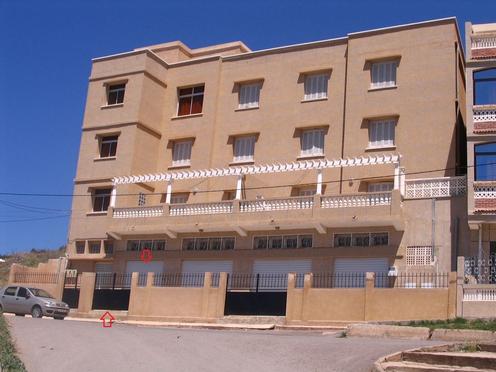 Villa commerciale à Cherchell - ALGERIE.