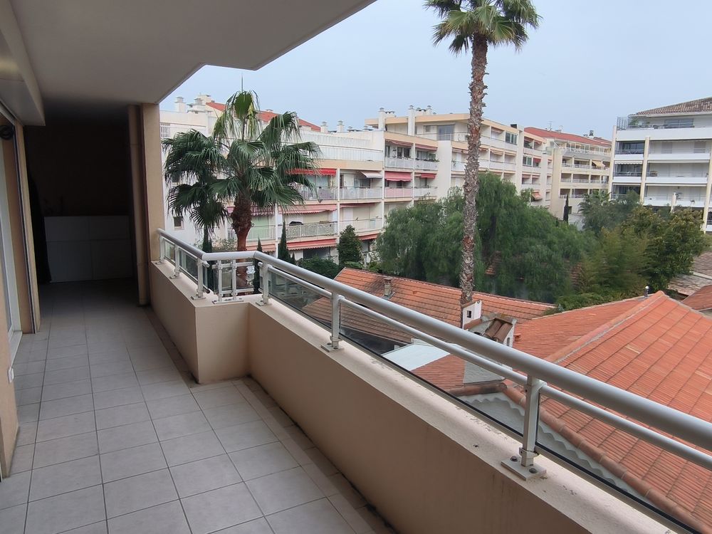 T2 44 m2 TERRASSE PARKING CANNES MOURE ROUGE