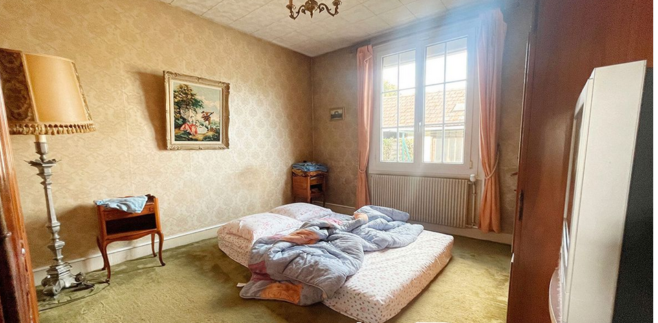 Maison de ville 70 m² + combles ? Tout à pied ? A13 & SNCF à
