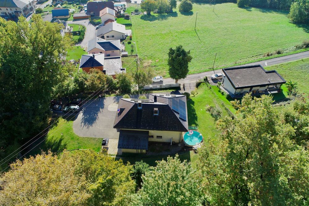 Superbe maison vue montagne avec grand terrain