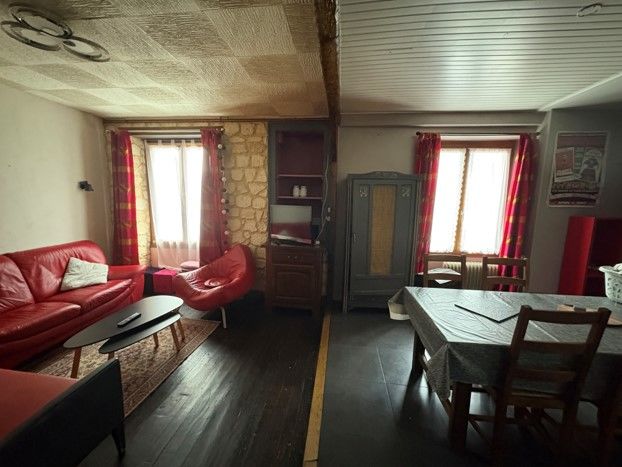 Superbe maison de caractère à PAIZAY-LE-SEC 86300