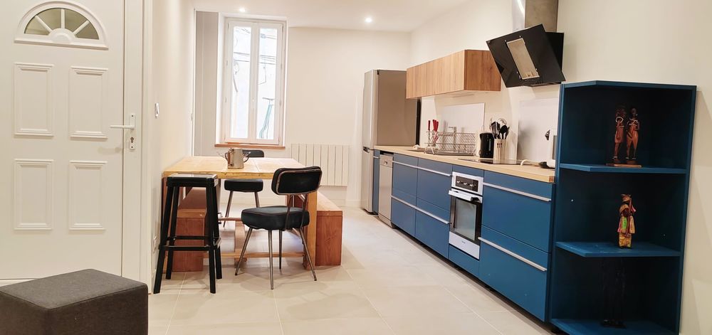 GIGNAC CENTRE- MAISON DE VILLAGE 105M² + ESPACE VOUTE 45M²