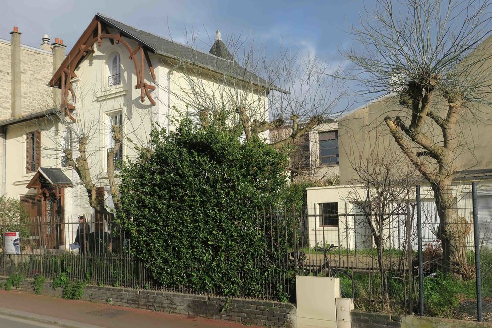 Grand studio à 50m de la gare de Maisons Laffitte