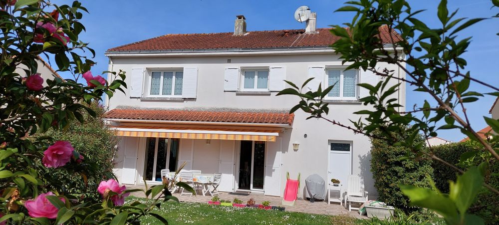 439000 € -6 pièces-145 m2- Rezé 44400