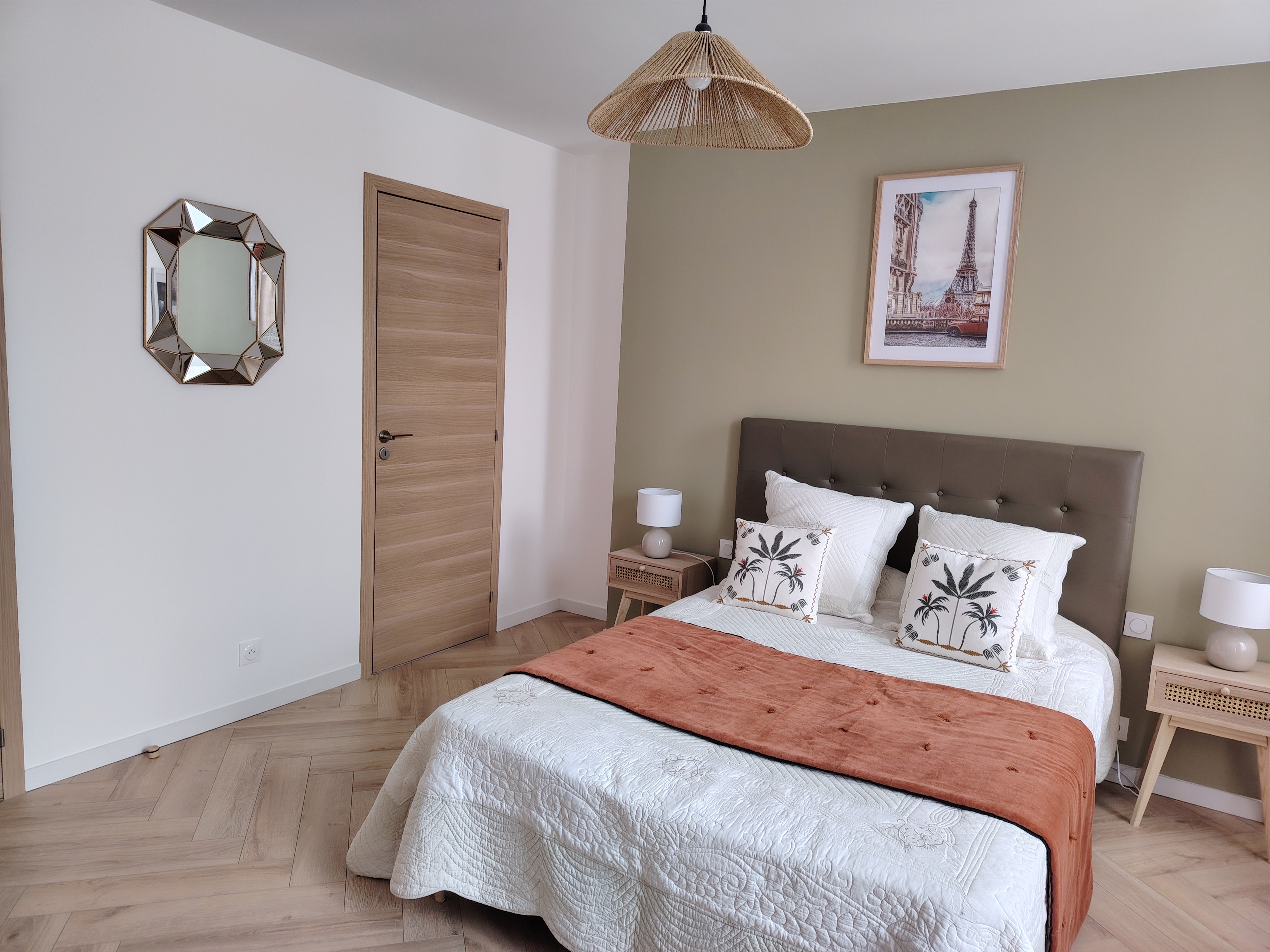 SUPERBE T2 de STANDING, meublé, de 47 m², CV Niort