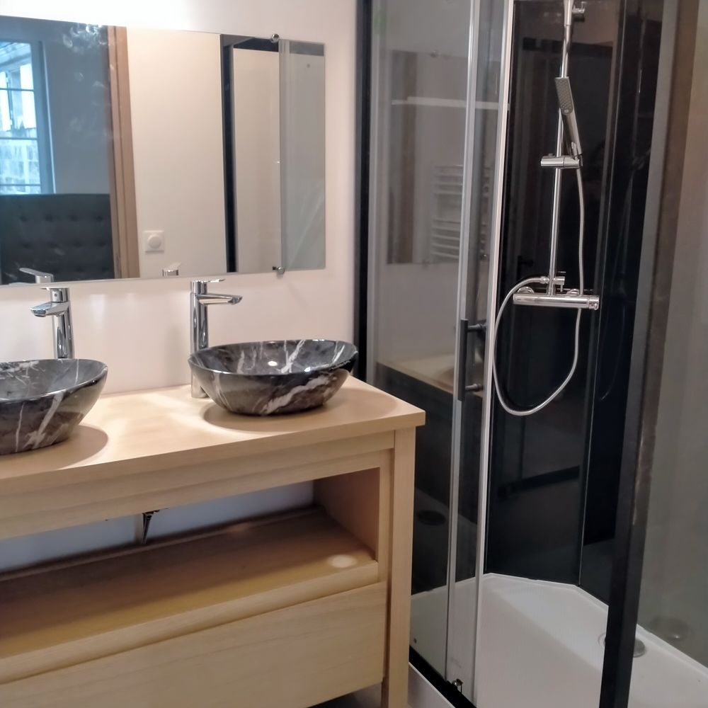 SUPERBE T2 de STANDING, meublé, de 47 m², CV Niort