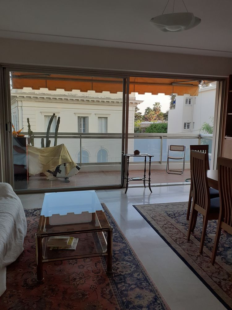Beau 3 pièces meublé tout confort à NICE Chambrun