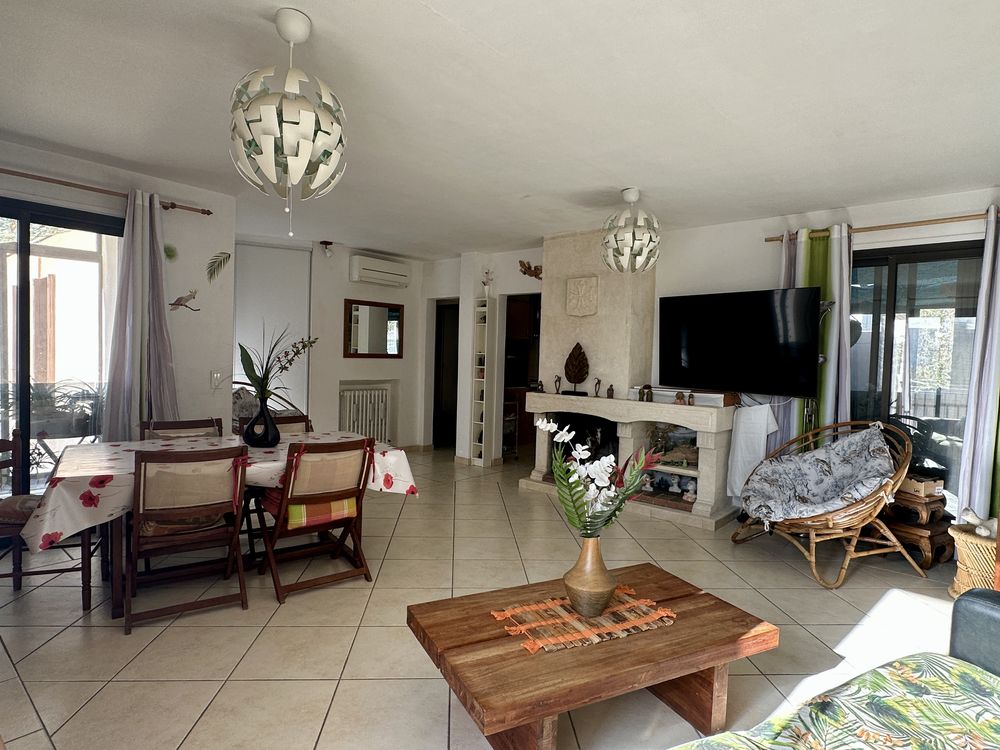 CASTELNAU-LE-LEZ - T4 renové 98m2 + véranda et balcon