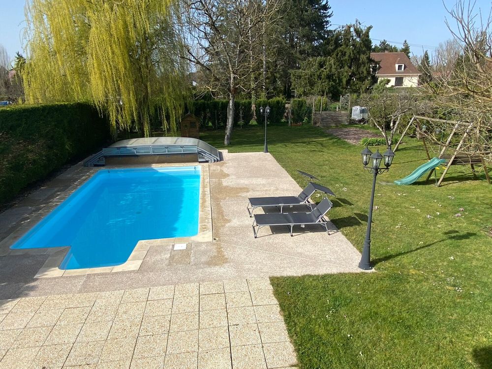 Maison 6 pièces ? 151 m² avec piscine ? Terrain 1100 m² ?