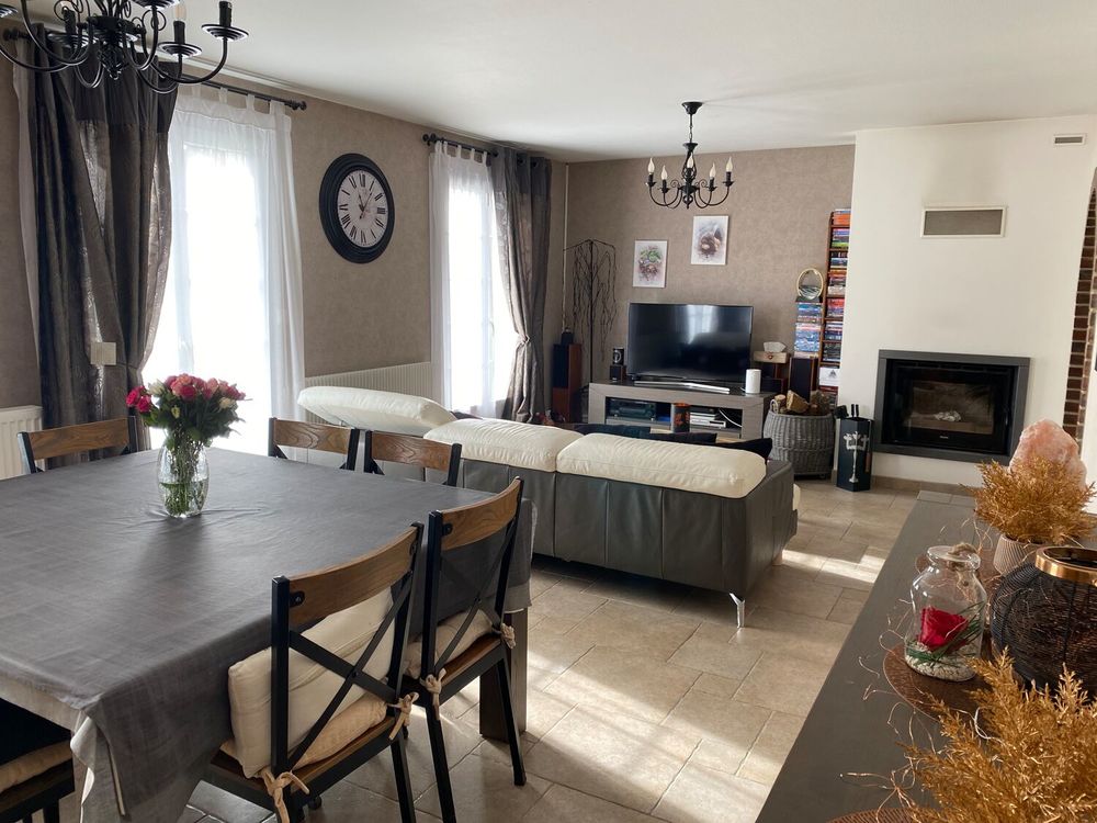 Maison 6 pièces ? 151 m² avec piscine ? Terrain 1100 m² ?
