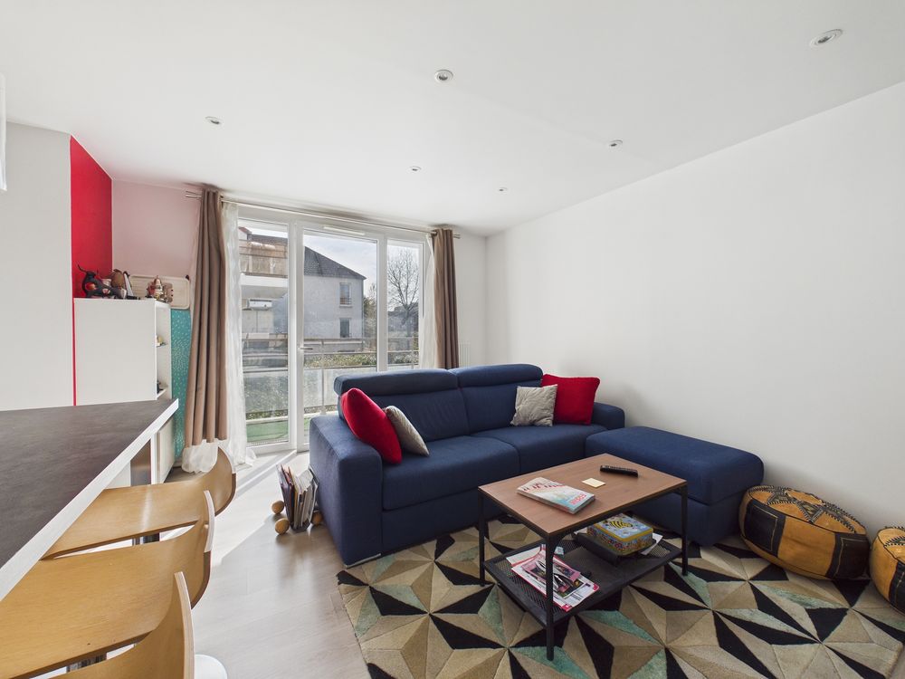 *Appartement 3 pièces - 61 m² - Balcon - Double garage*