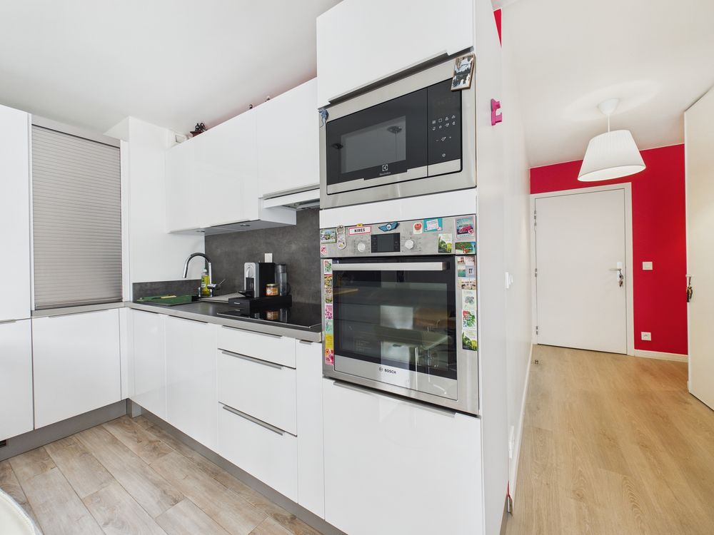 *Appartement 3 pièces - 61 m² - Balcon - Double garage*