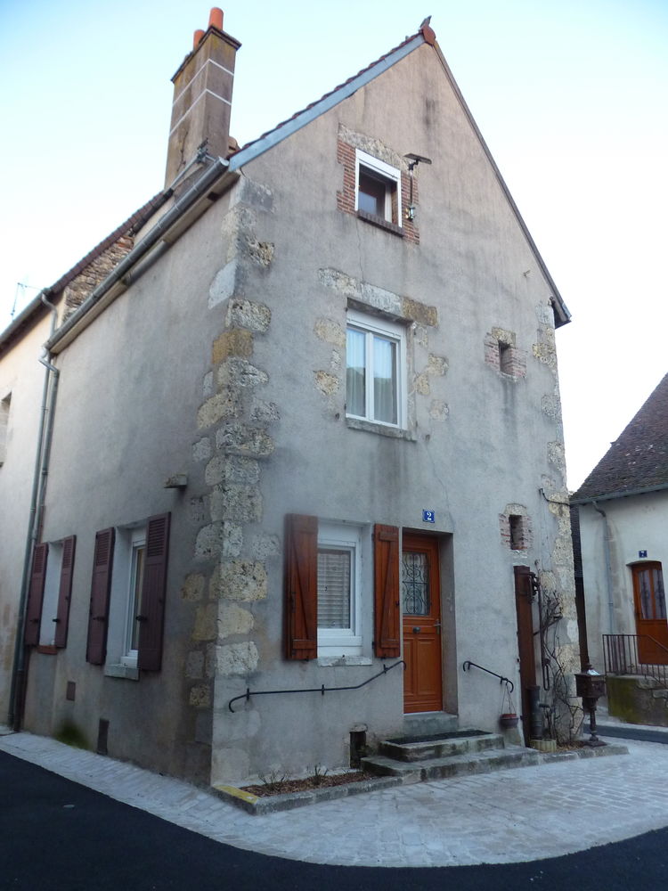 MAISON DE VILLE à CHÂTILLON COLIGNY