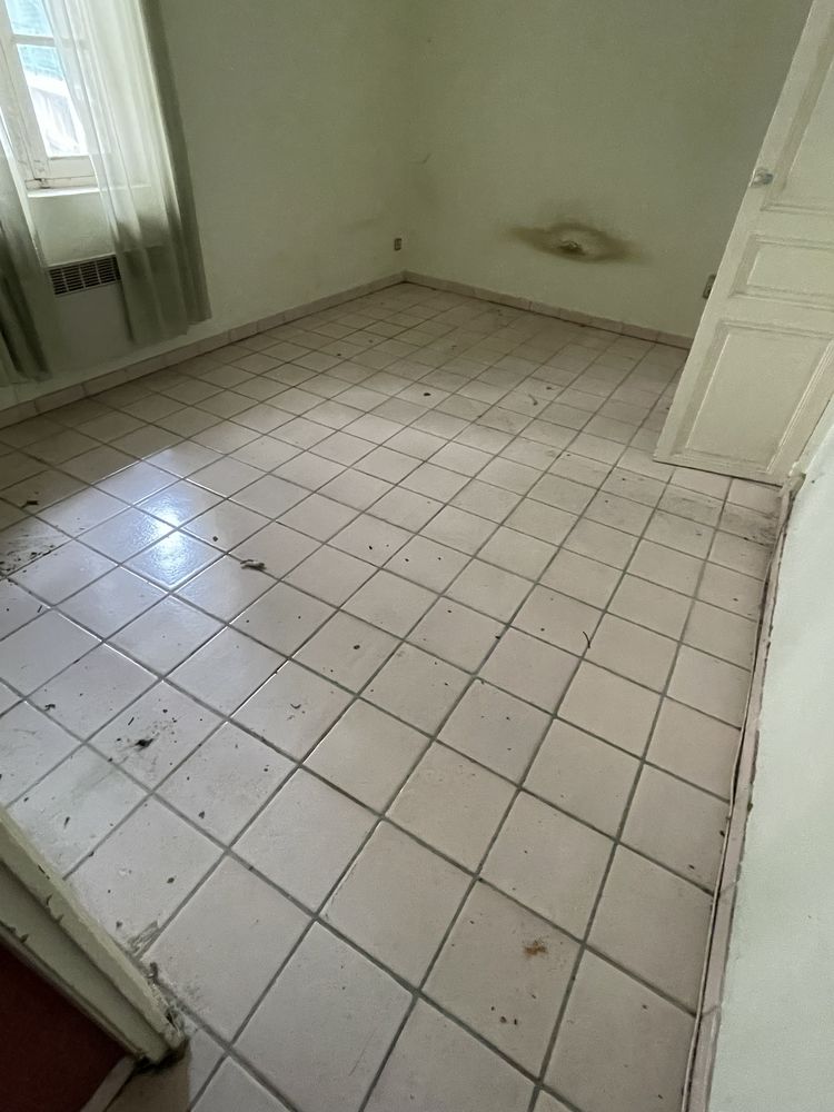Appartement à rénover en centre ville.