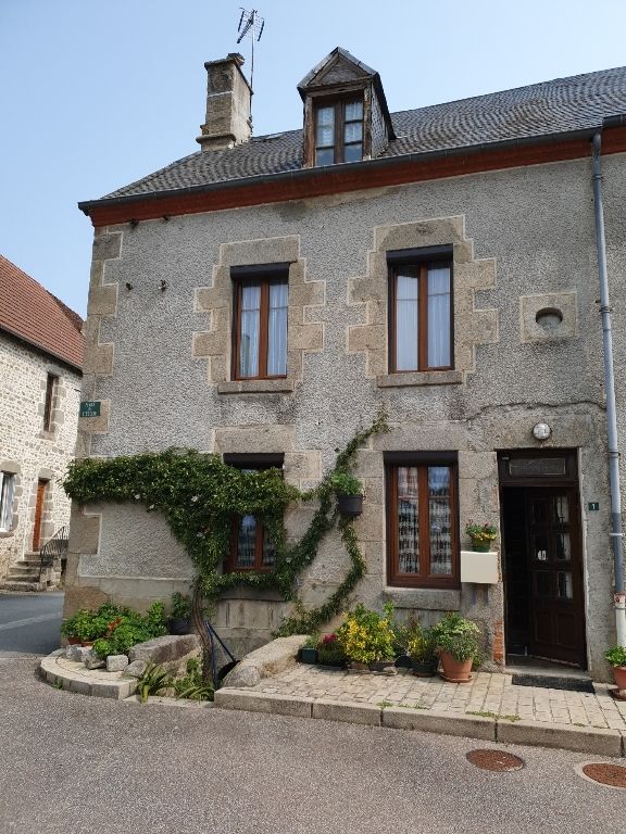 Trois maisons avec potentiel de 250 m² habitables