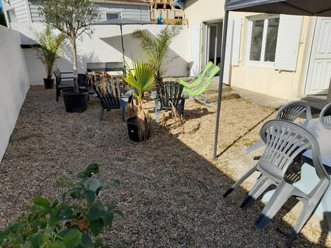 AV villa vaux 400 m centre 500m plage