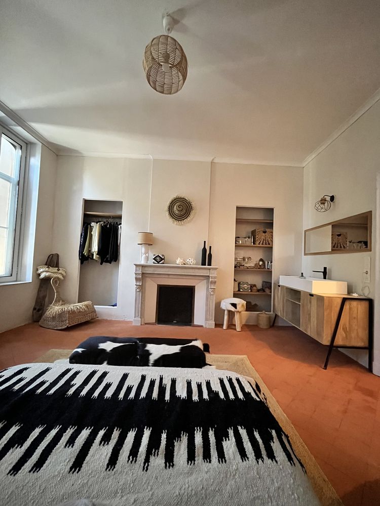 Propriété de caractère 240 m² avec jardin 1100 m², piscine