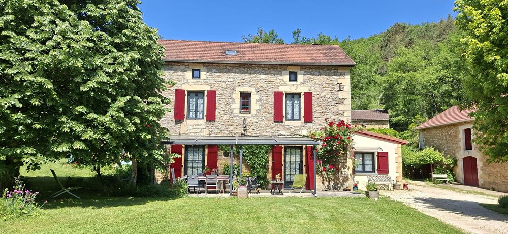 Authentique métairie de château en Dordogne;