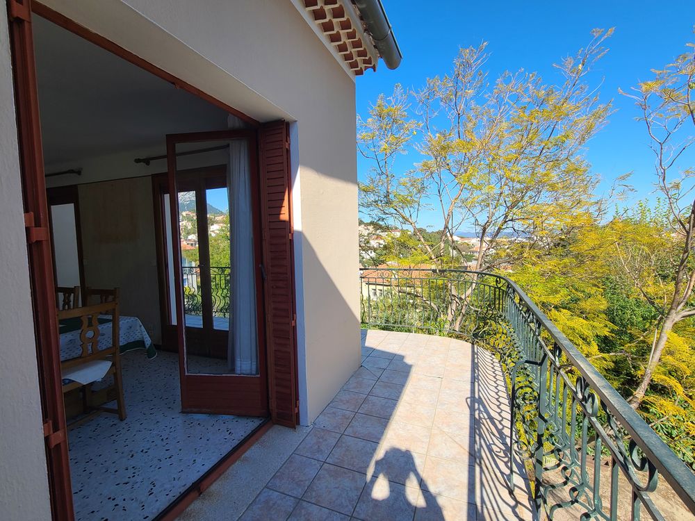 VILLA DE CARACTÈRE - LA GARDE (83130) - QUARTIER SAINTE-MUSS