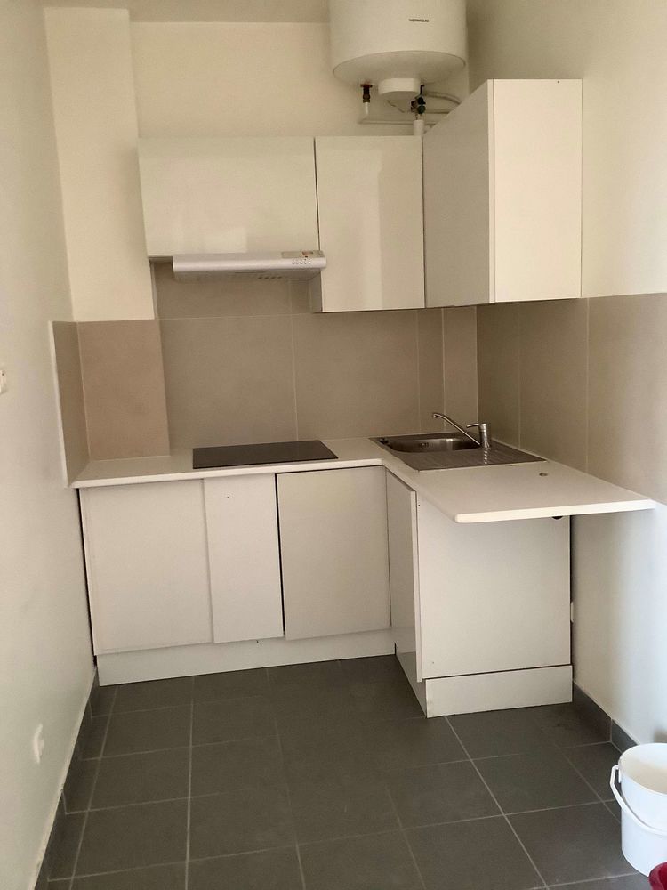 Bel F2 refait neuf cuisine équipée, 46m², Part Dieu Villette