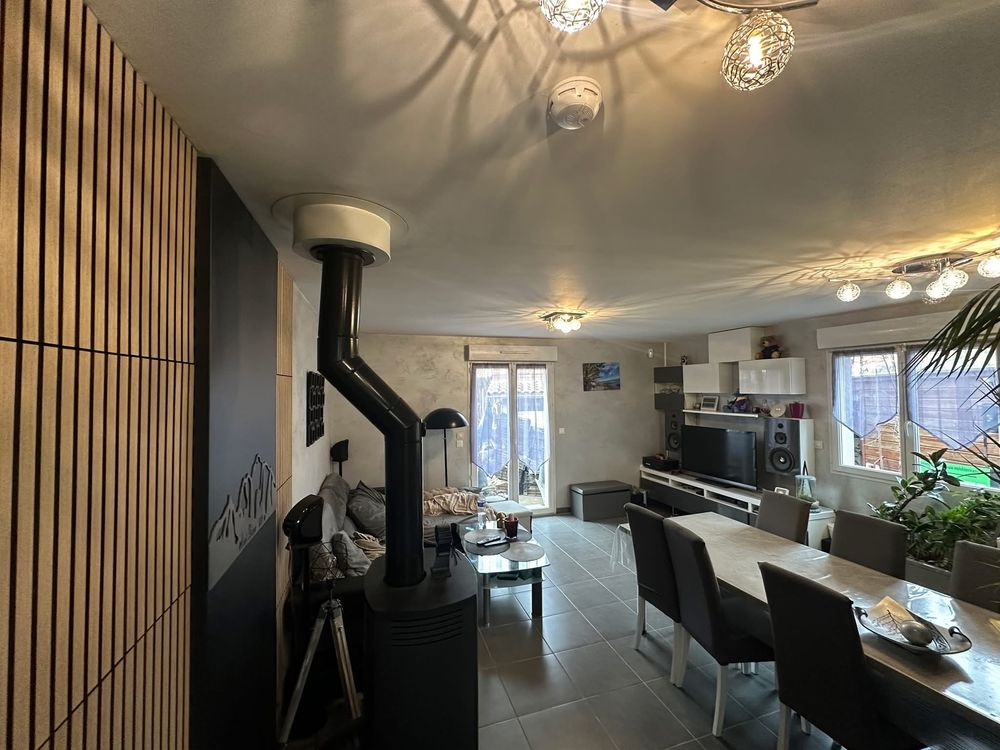 Maison de plain-pied À VEAUCHE ? 92 m² ? Terrain 625 m²