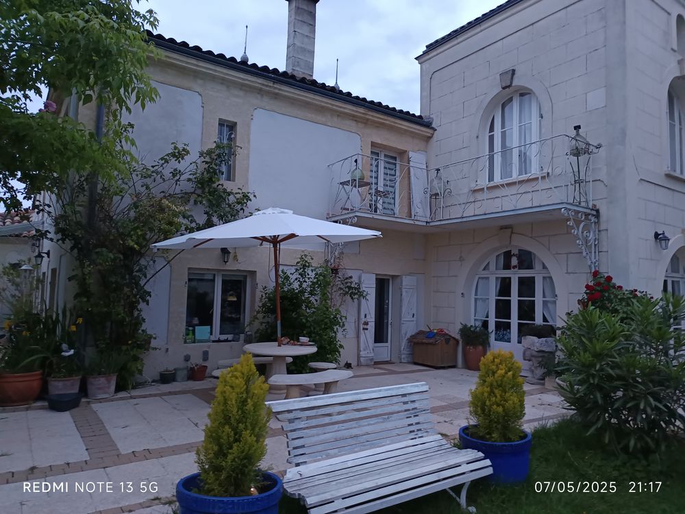 Très belle maison en pierre Avec golf Près Bordeaux