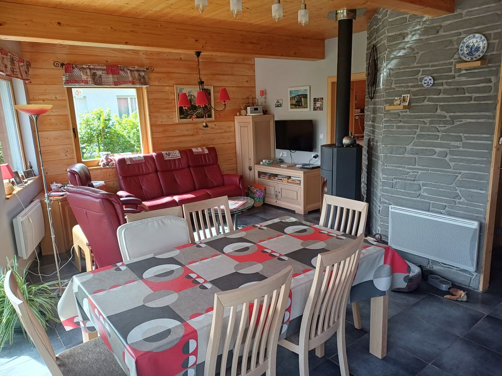 Maison 4 façades sur un terrain de 795m2 aménagé