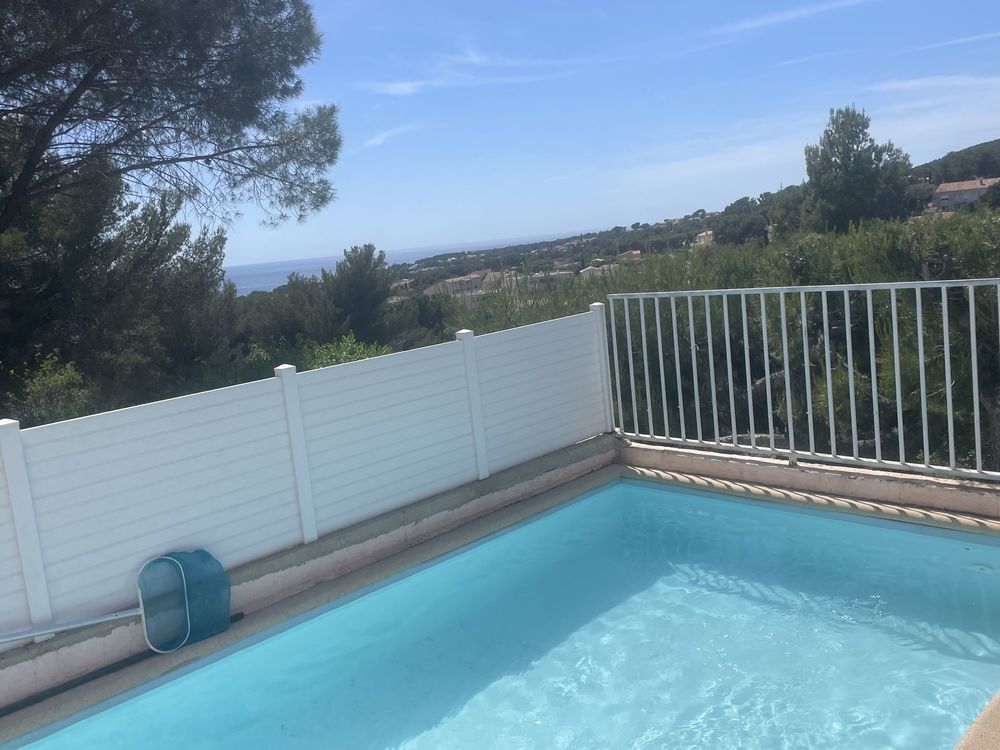 maison 4 chambres vue mer Bandol piscine