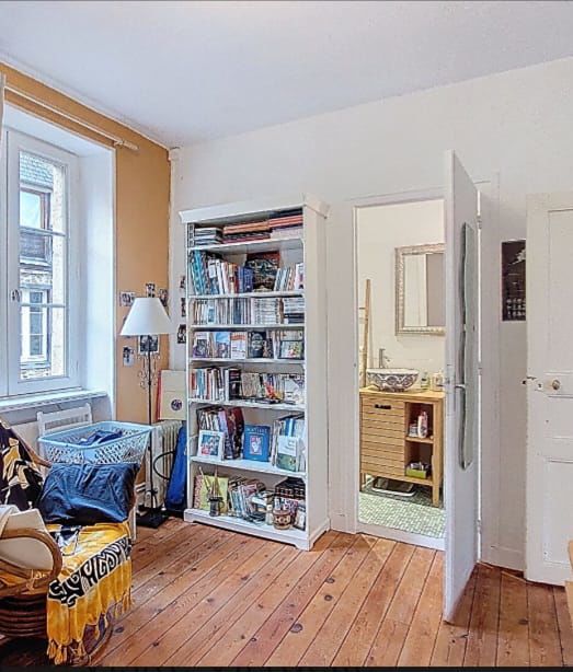 belle maison en pierre entièrement rénovée.