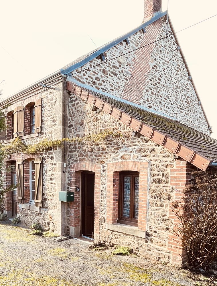 Maison en pierre à la campagne sans vis à vis