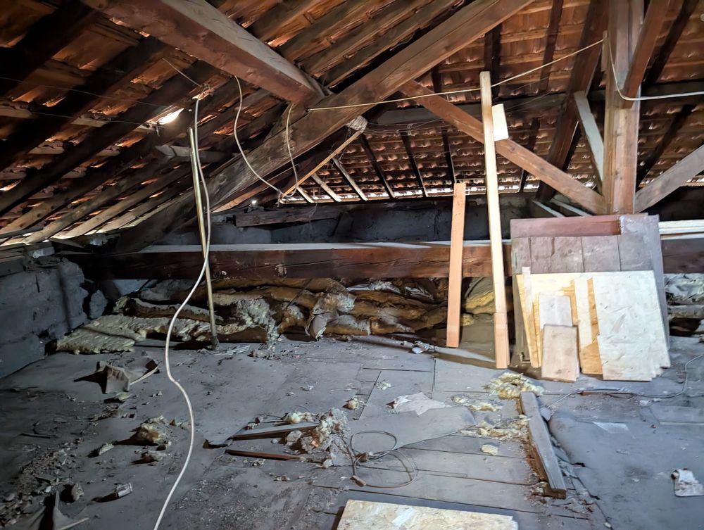 Combles à aménager de plus de 68m2