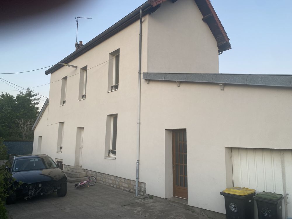 Maison-fort potentiel proche Ecole et centre 2 logements