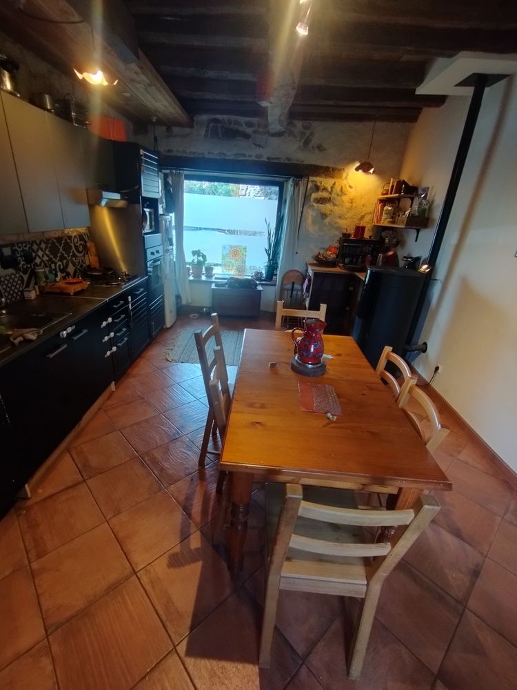 Maison mitoyenne et terrain