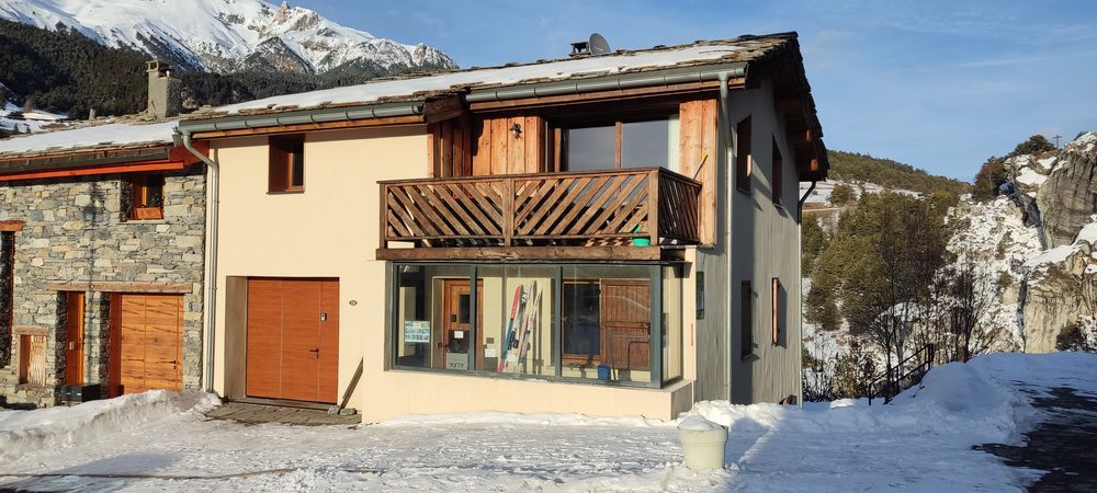 Maison + gite en rez de jardin à Aussois 73500