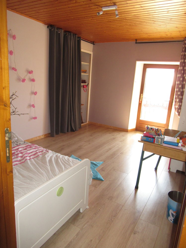 AUTRANS MAISON MITOYENNE F7 + JARDIN + TERRASSE+ PARKINGS