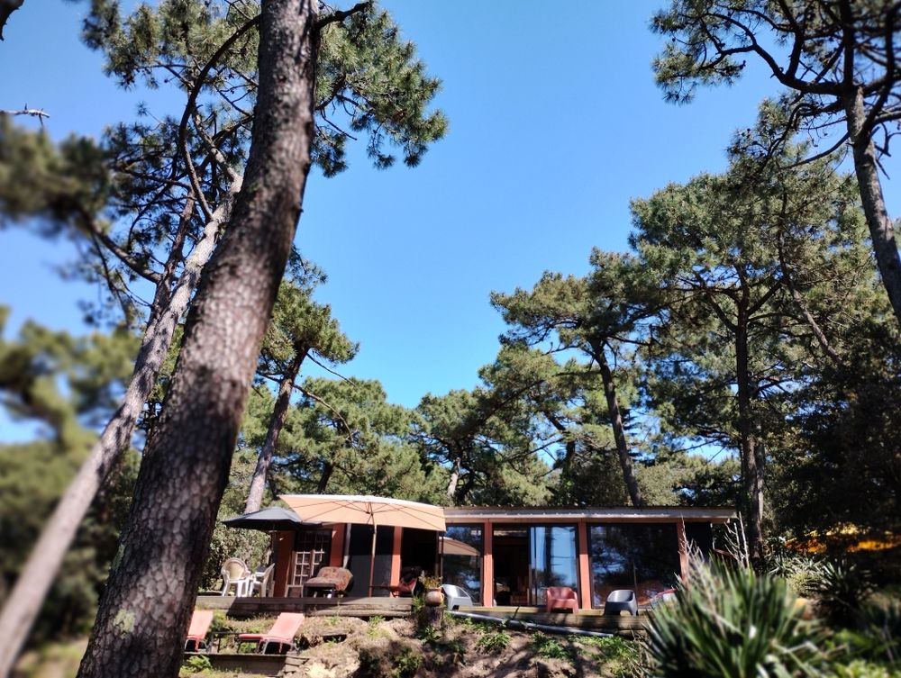 NUE PROPRIETE D'UNE BELLE PROPRIETE VUE MER