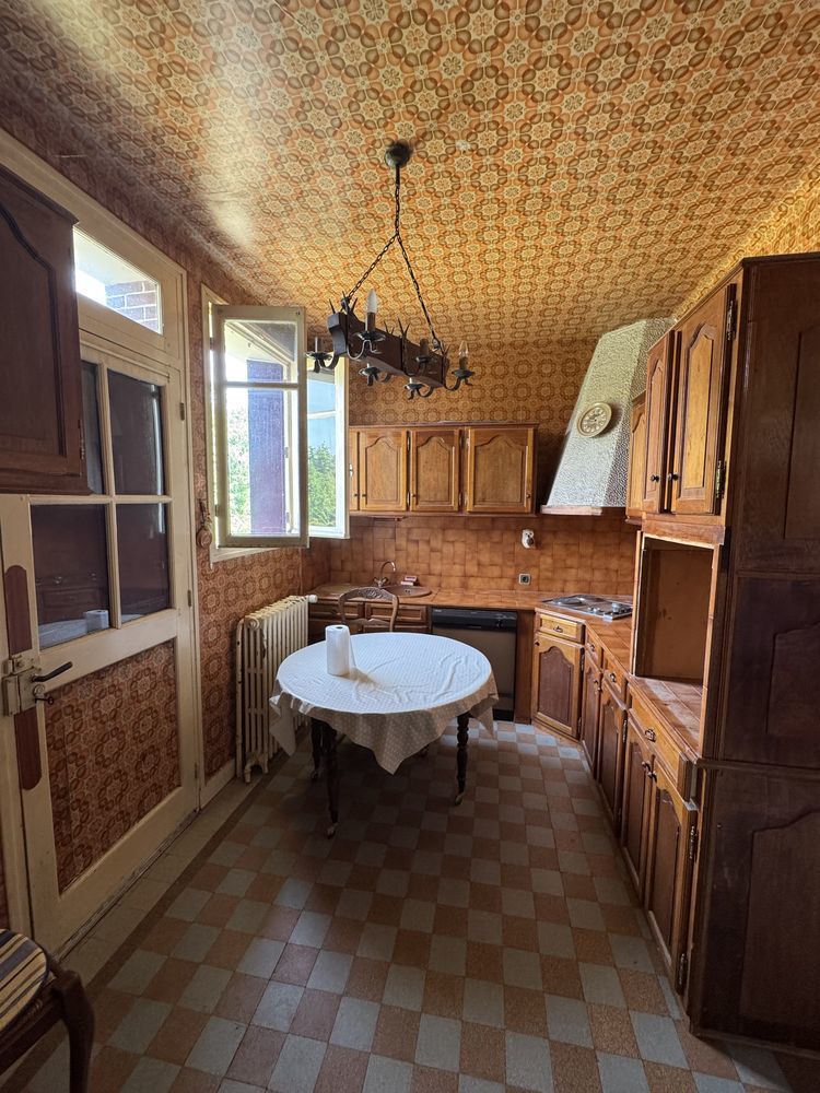 Maison de charme en meulière + 698m de terrain