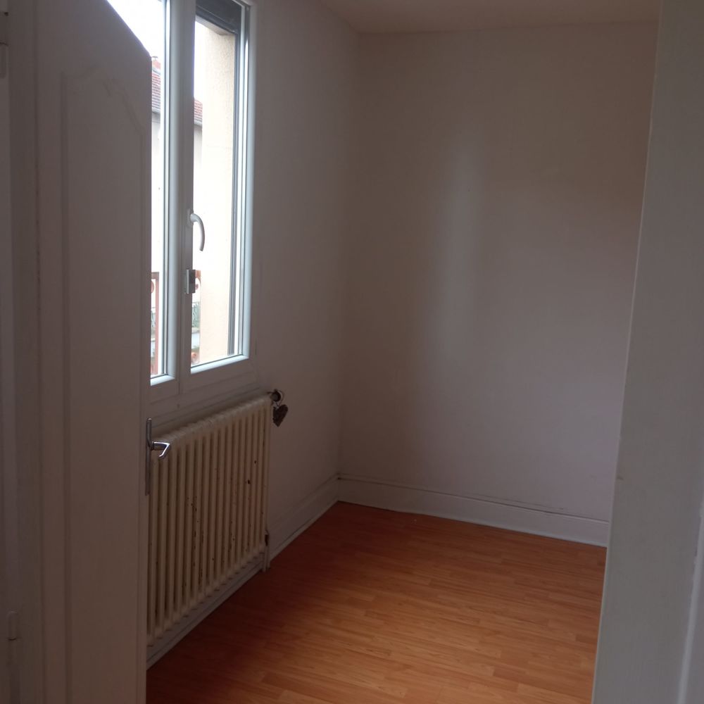 F3 dans maison À MONTLUÇON (03100)