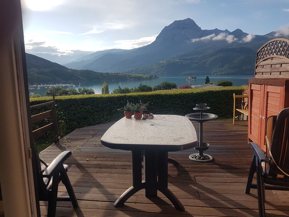 Bungalow 2 pieces terrasse vue panoramique lac serre poncon