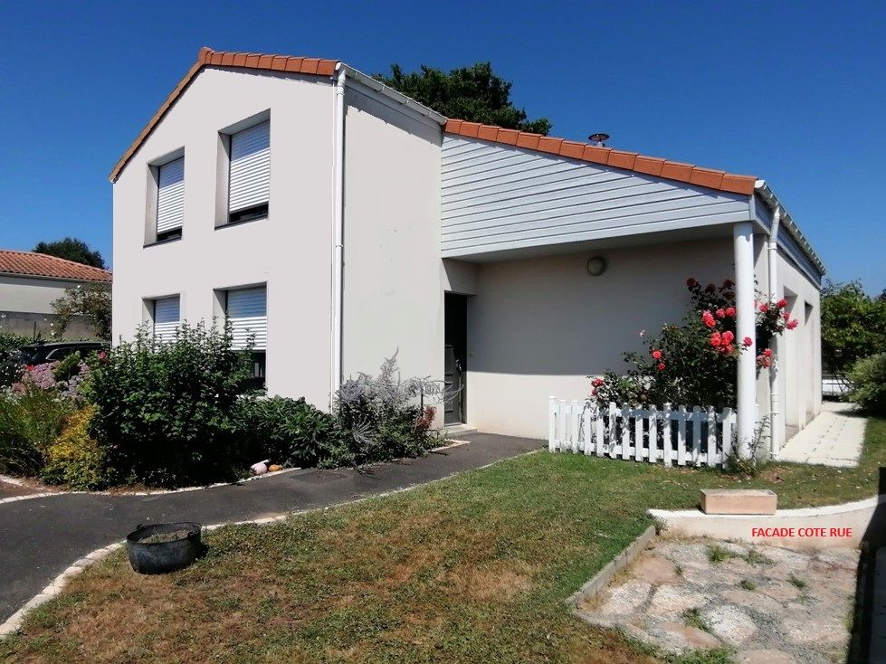 MAISON LA SEGUINIERE