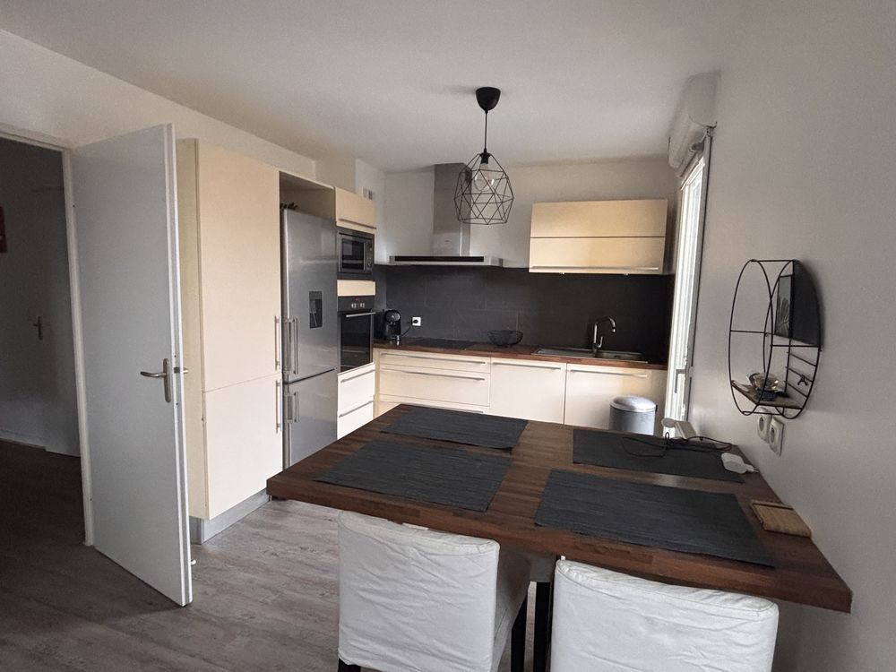 Duplex dernier étage dans résidence de 3 etages
