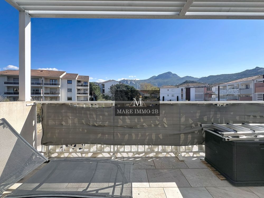 2Pièces en dernier étage à Calvi Terrasse et Parking