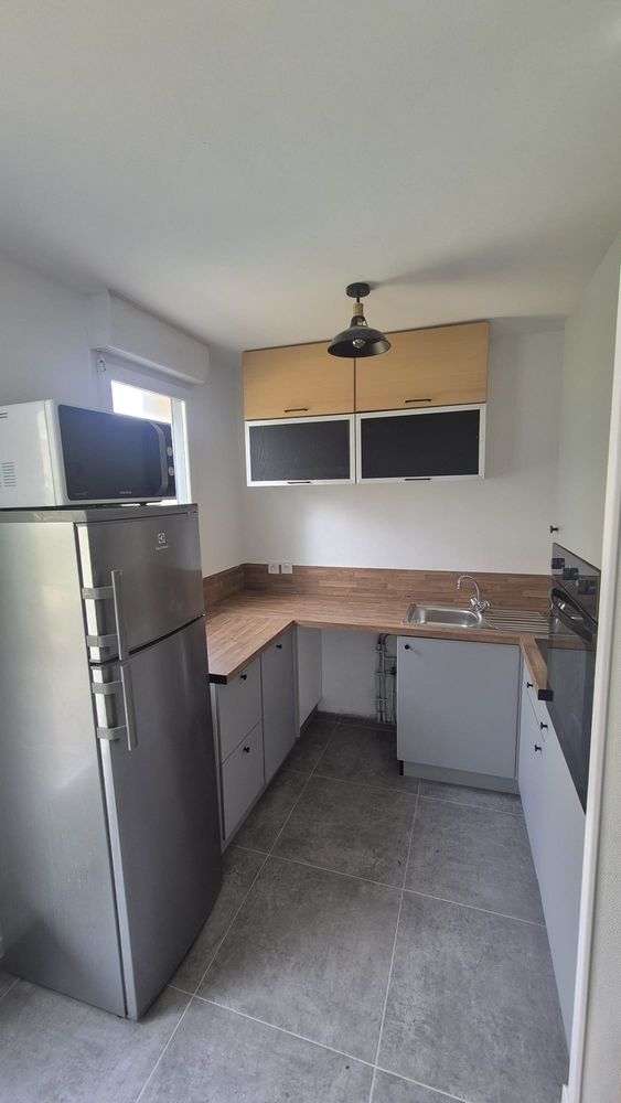 App meublé 45 m²+ jardin 50 m² +parking proche gare de Melun