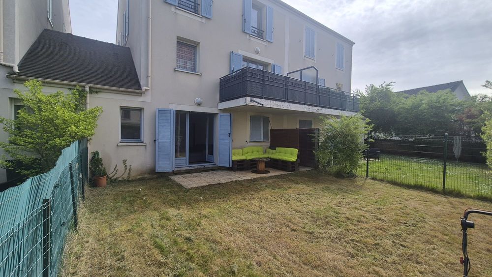 App meublé 45 m²+ jardin 50 m² +parking proche gare de Melun